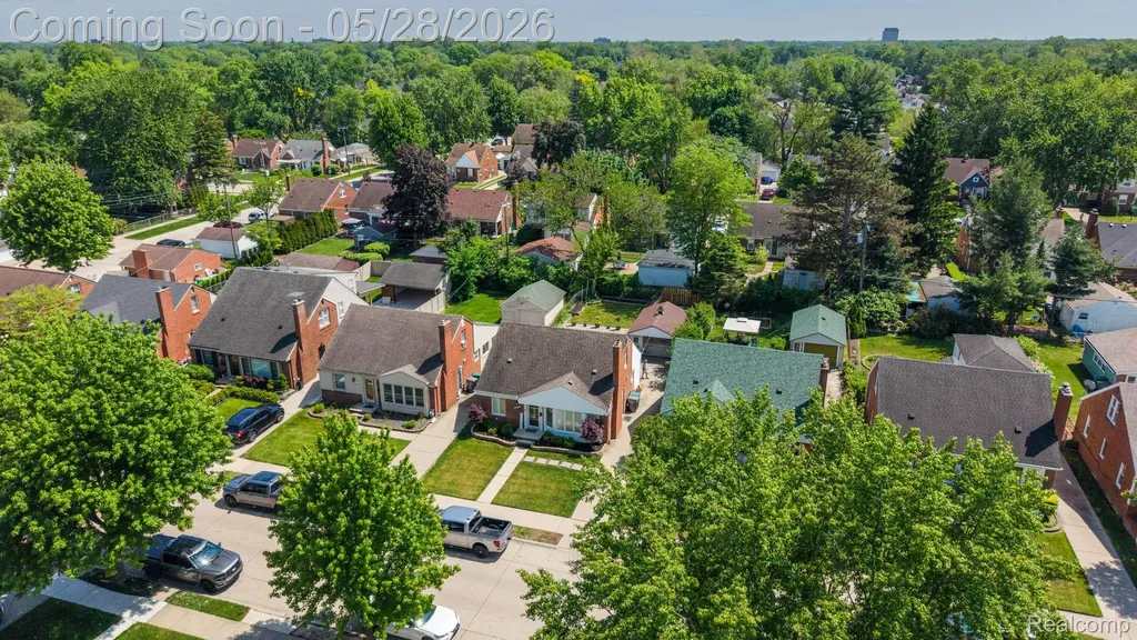 23241 Oak Street Dearborn City MI 48128