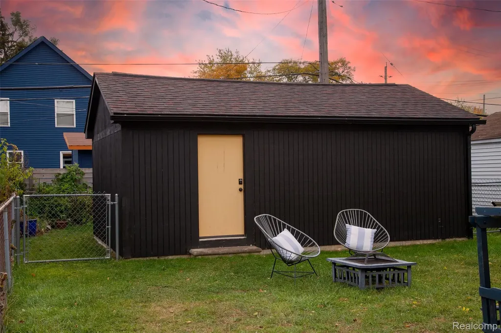 640 Wordsworth Street Ferndale City MI 48220