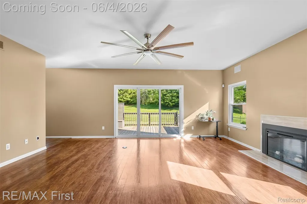 8559 Barrington Drive Superior Charter Township MI 48198