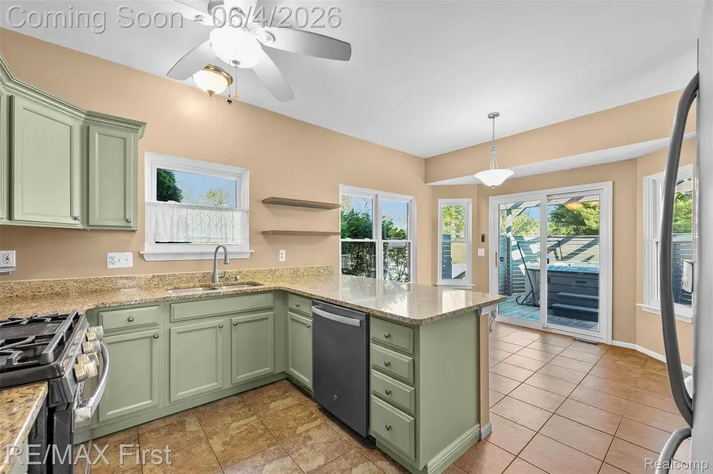 8559 Barrington Drive Superior Charter Township MI 48198