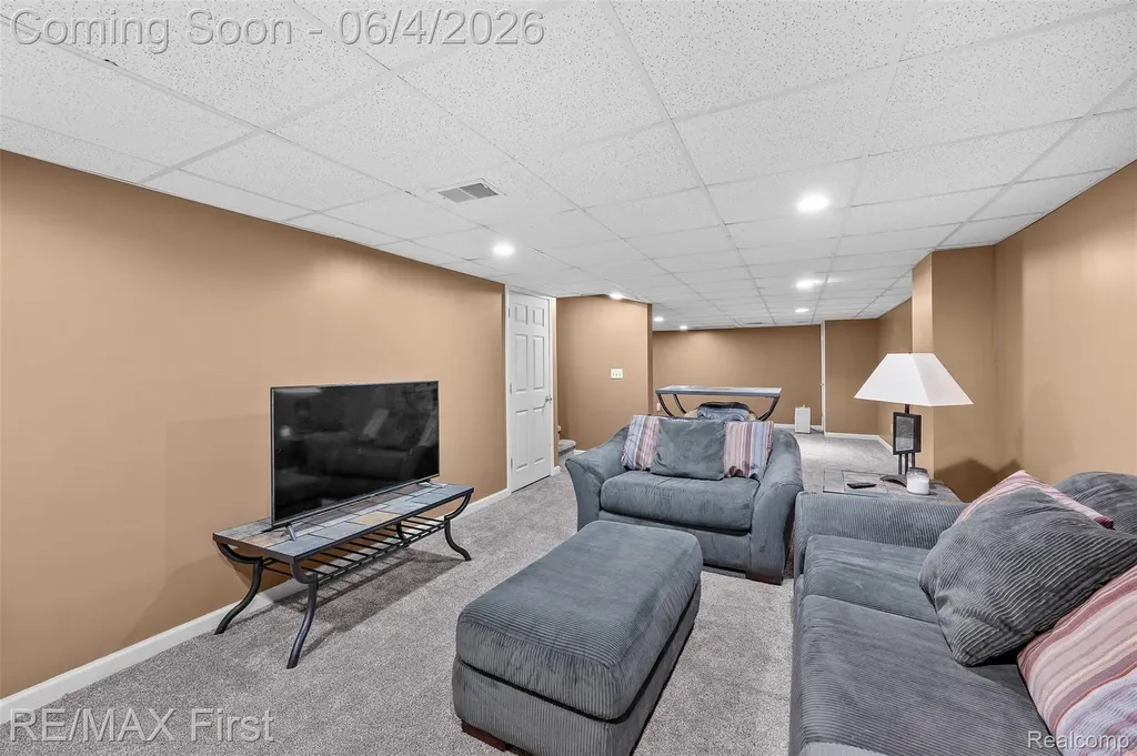 8559 Barrington Drive Superior Charter Township MI 48198