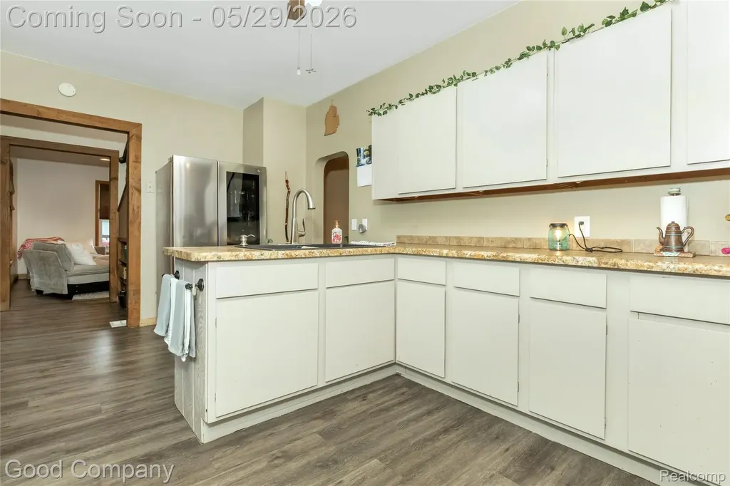 140 W Vesey Street Petersburg City MI 49270