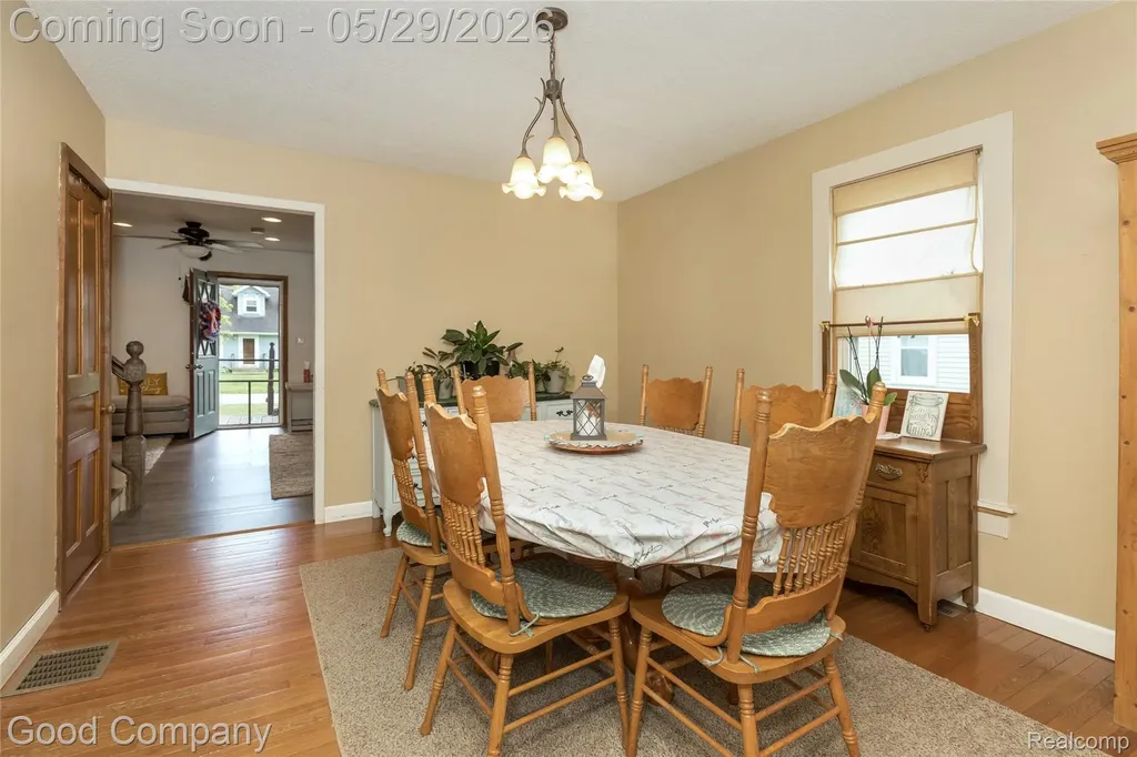 140 W Vesey Street Petersburg City MI 49270