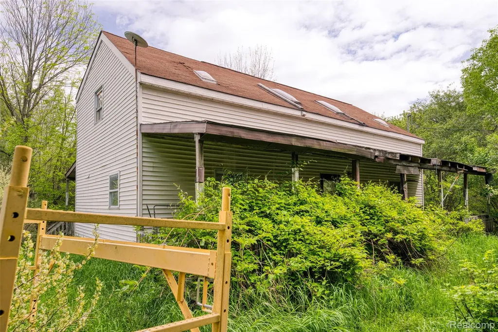 2626 Bullock Road Elba Township MI 48446