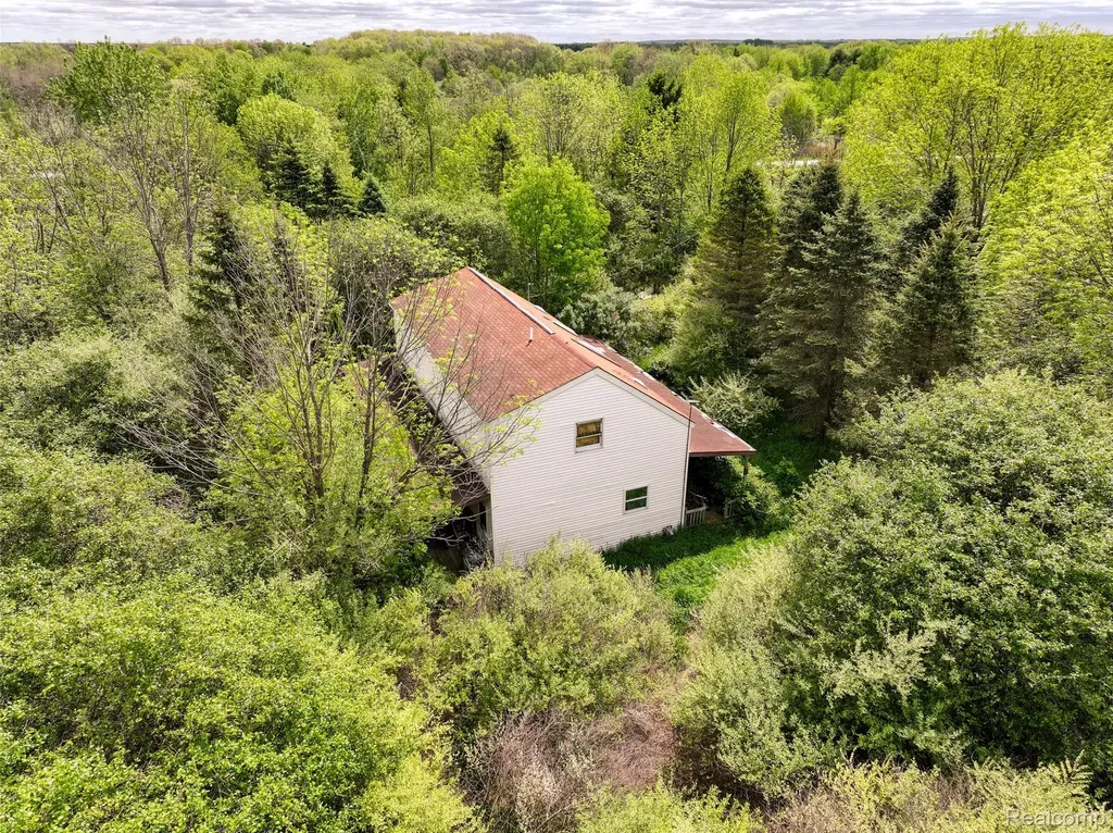 2626 Bullock Road Elba Township MI 48446