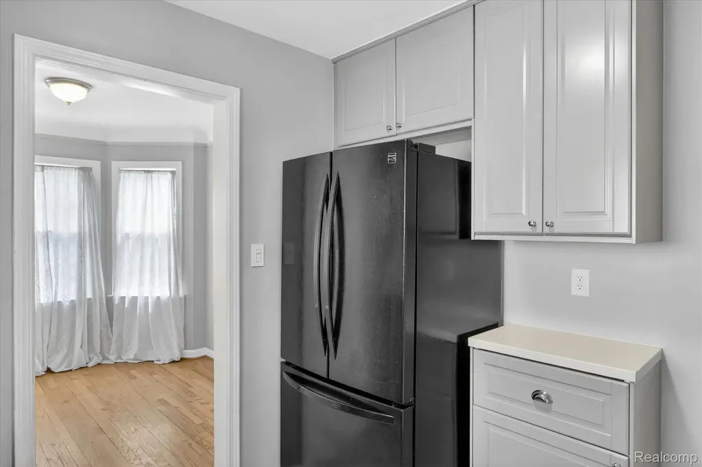 581 Flowerdale Street Ferndale City MI 48220