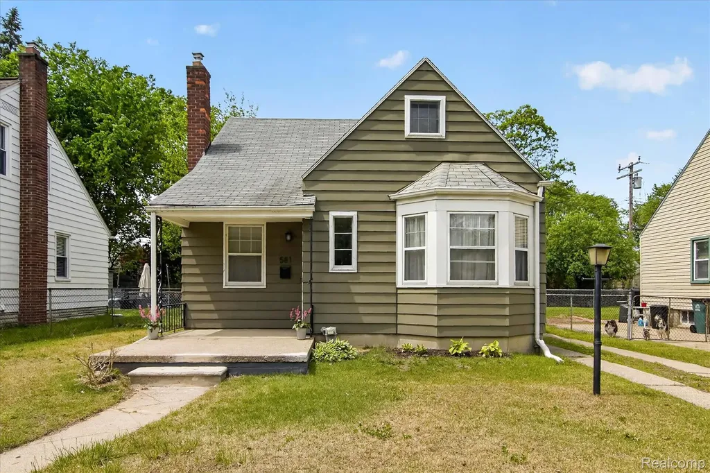 581 Flowerdale Street Ferndale City MI 48220