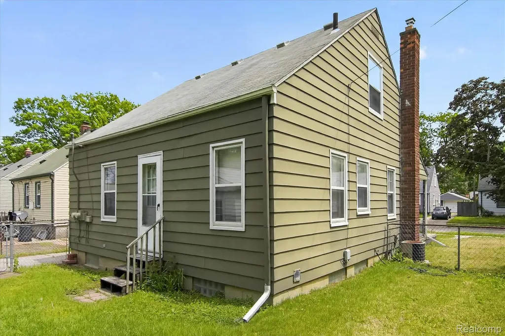 581 Flowerdale Street Ferndale City MI 48220