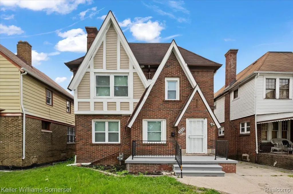 2633 Burlingame Street Detroit City MI 48206