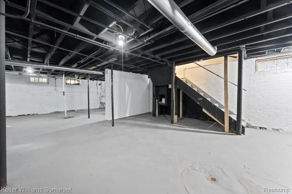 2633 Burlingame Street Detroit City MI 48206