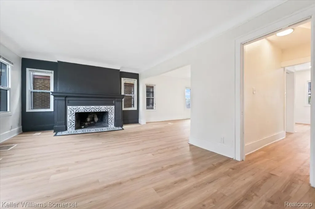 2633 Burlingame Street Detroit City MI 48206