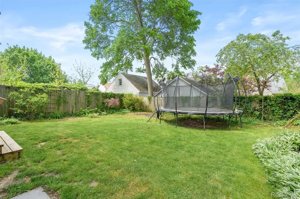 2430 Outlook Street Kalamazoo City MI 49001