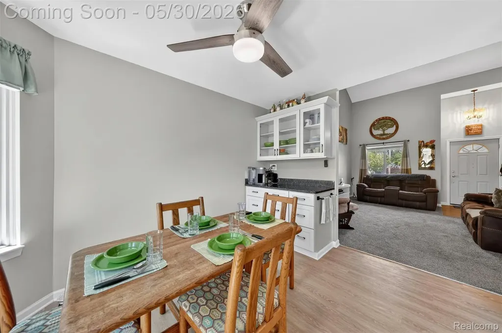 18364 Beechwood Street Roseville City MI 48066