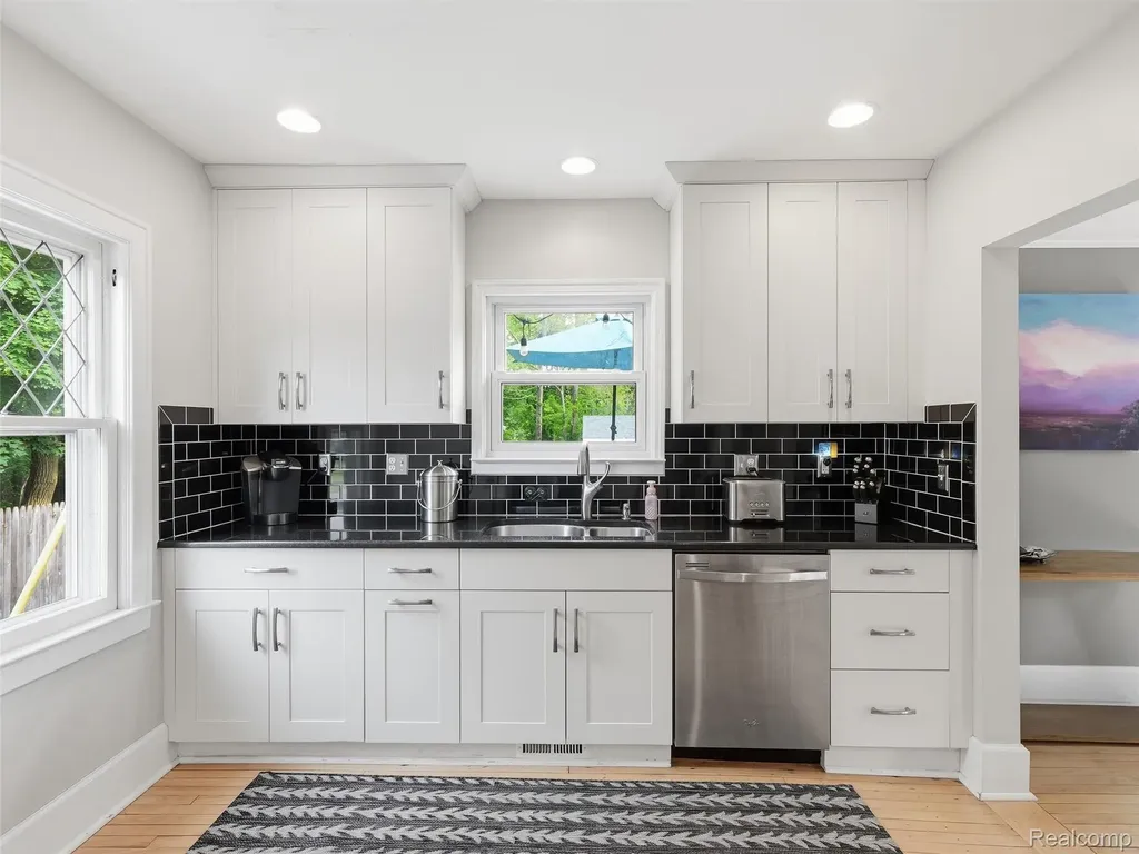1178 Withington Street Ferndale City MI 48220