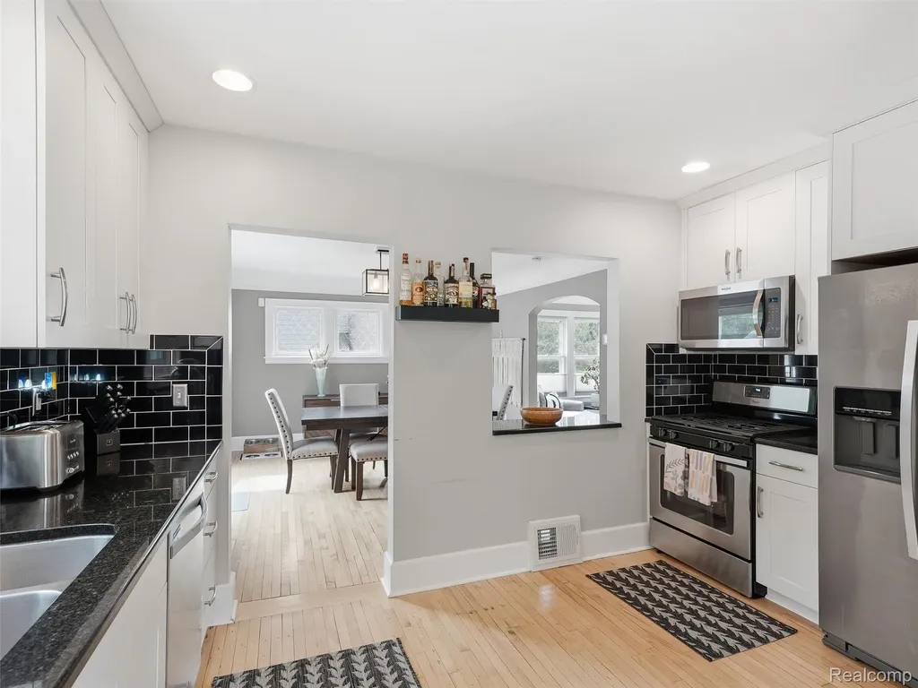 1178 Withington Street Ferndale City MI 48220