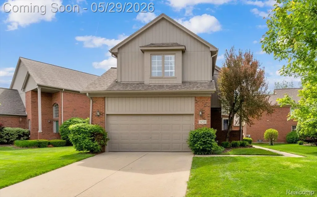 54745 Four Seasons Drive Shelby Charter Township MI 48316