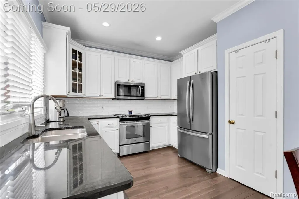 54745 Four Seasons Drive Shelby Charter Township MI 48316
