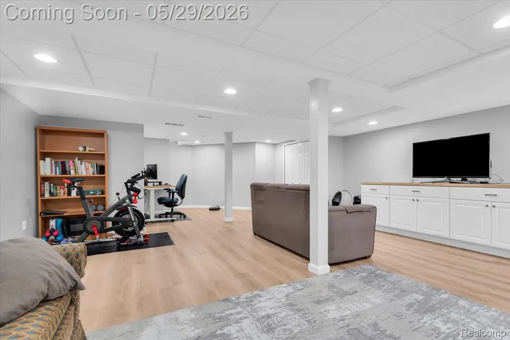 54745 Four Seasons Drive Shelby Charter Township MI 48316