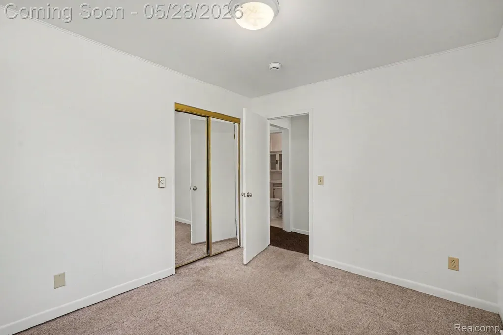 1691 S Lakeview Lane Highland Charter Township MI 48357