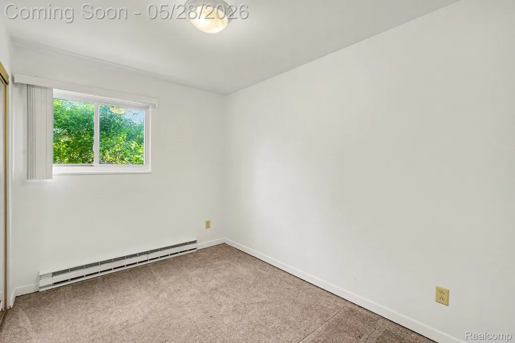 1691 S Lakeview Lane Highland Charter Township MI 48357