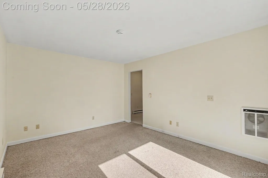 1691 S Lakeview Lane Highland Charter Township MI 48357