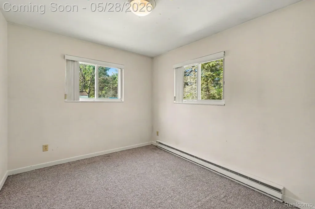 1691 S Lakeview Lane Highland Charter Township MI 48357