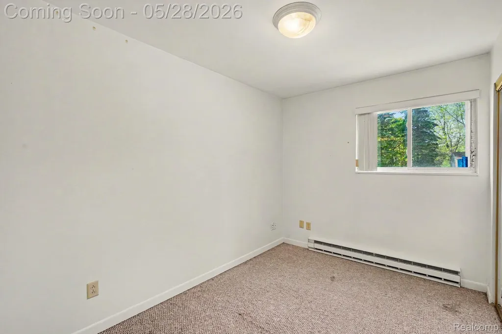 1691 S Lakeview Lane Highland Charter Township MI 48357