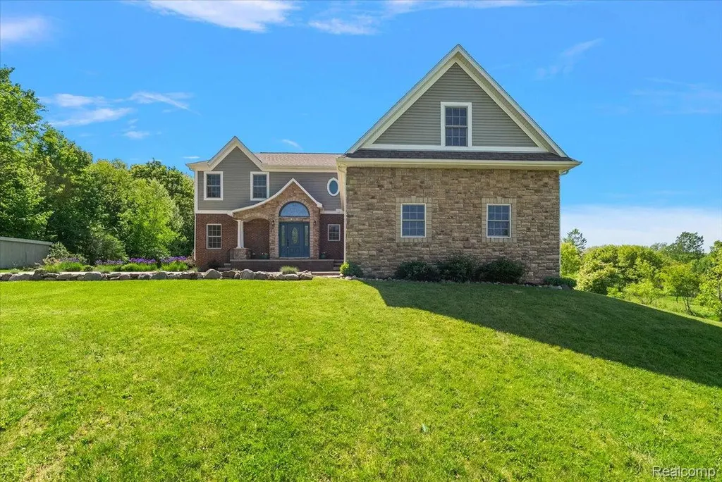 5035 Hidden Ridge Drive Hadley Township MI 48455