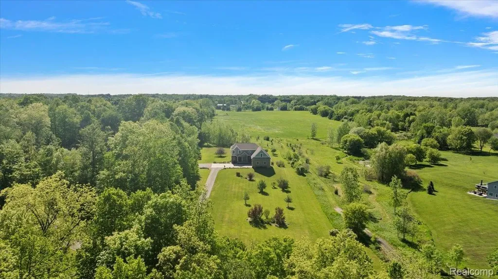 5035 Hidden Ridge Drive Hadley Township MI 48455