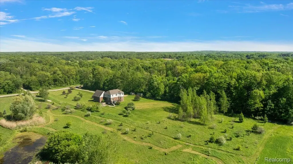 5035 Hidden Ridge Drive Hadley Township MI 48455