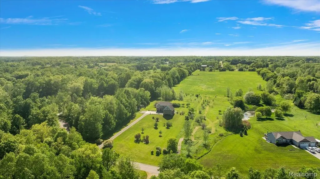 5035 Hidden Ridge Drive Hadley Township MI 48455