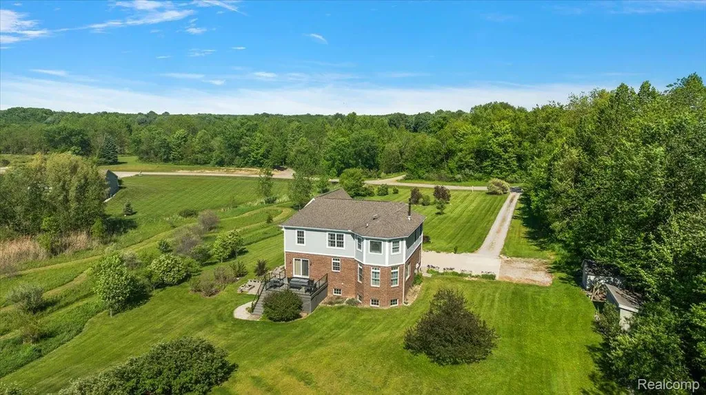 5035 Hidden Ridge Drive Hadley Township MI 48455