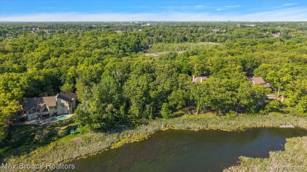 1729 Heron Ridge Drive Bloomfield Hills City MI 48302