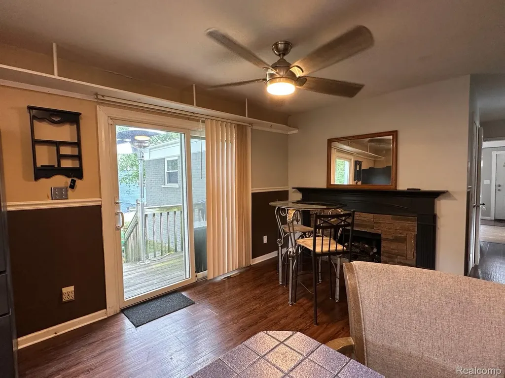 743 E Summit Street Milford Charter Township MI 48381