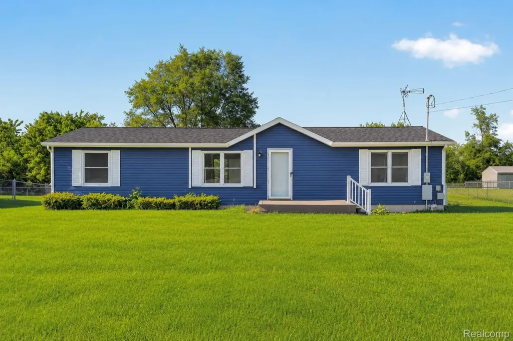 4050 Thompson Road Fenton Charter Township MI 48451