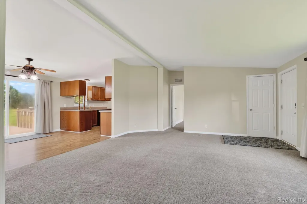 4050 Thompson Road Fenton Charter Township MI 48451