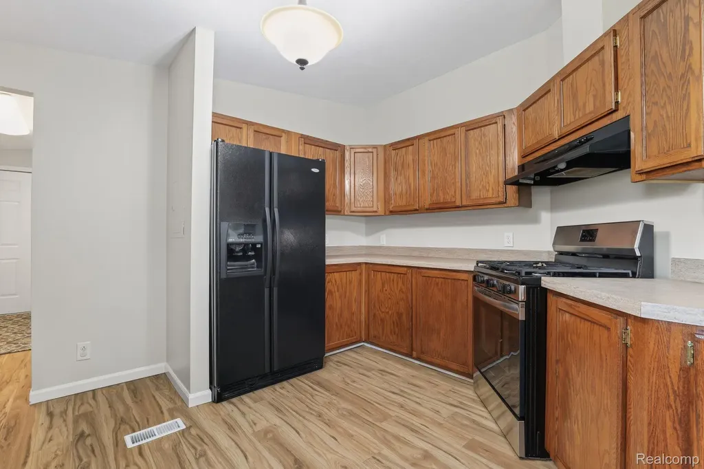 4050 Thompson Road Fenton Charter Township MI 48451