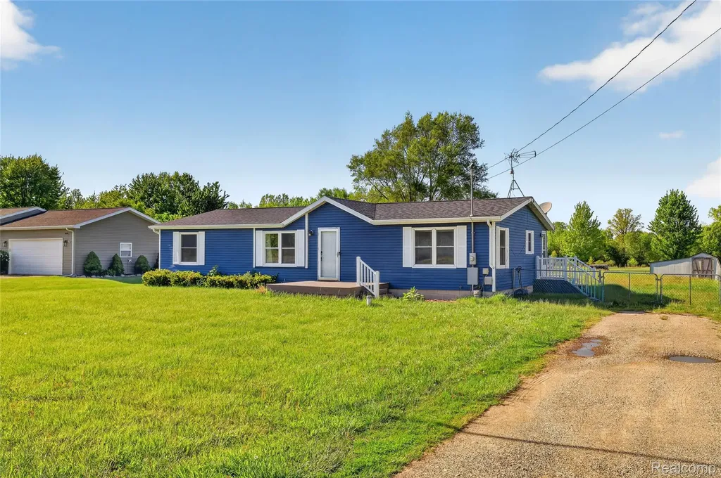 4050 Thompson Road Fenton Charter Township MI 48451