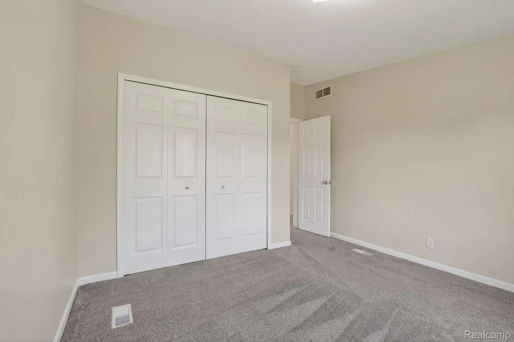 4050 Thompson Road Fenton Charter Township MI 48451