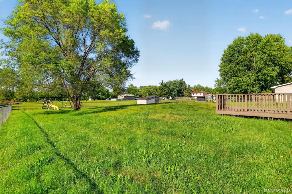 4050 Thompson Road Fenton Charter Township MI 48451