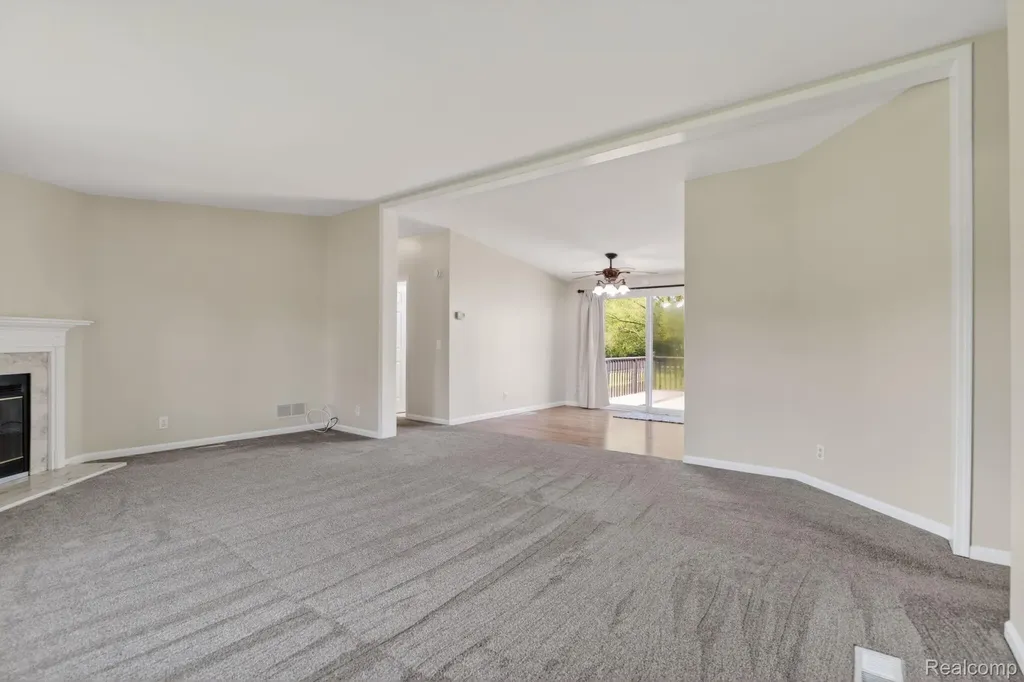 4050 Thompson Road Fenton Charter Township MI 48451
