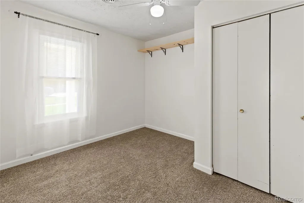 2171 Bradley Avenue Ypsilanti Charter Township MI 48198
