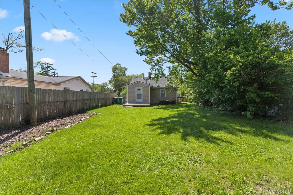 2171 Bradley Avenue Ypsilanti Charter Township MI 48198