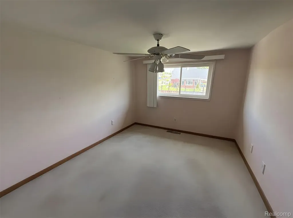29531 N Seaway Court Harrison Charter Township MI 48045