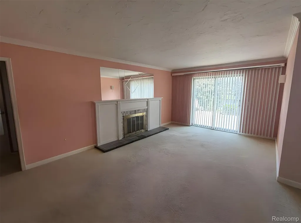 29531 N Seaway Court Harrison Charter Township MI 48045