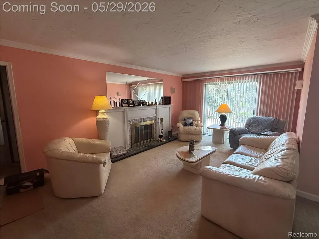 29531 N Seaway Court Harrison Charter Township MI 48045