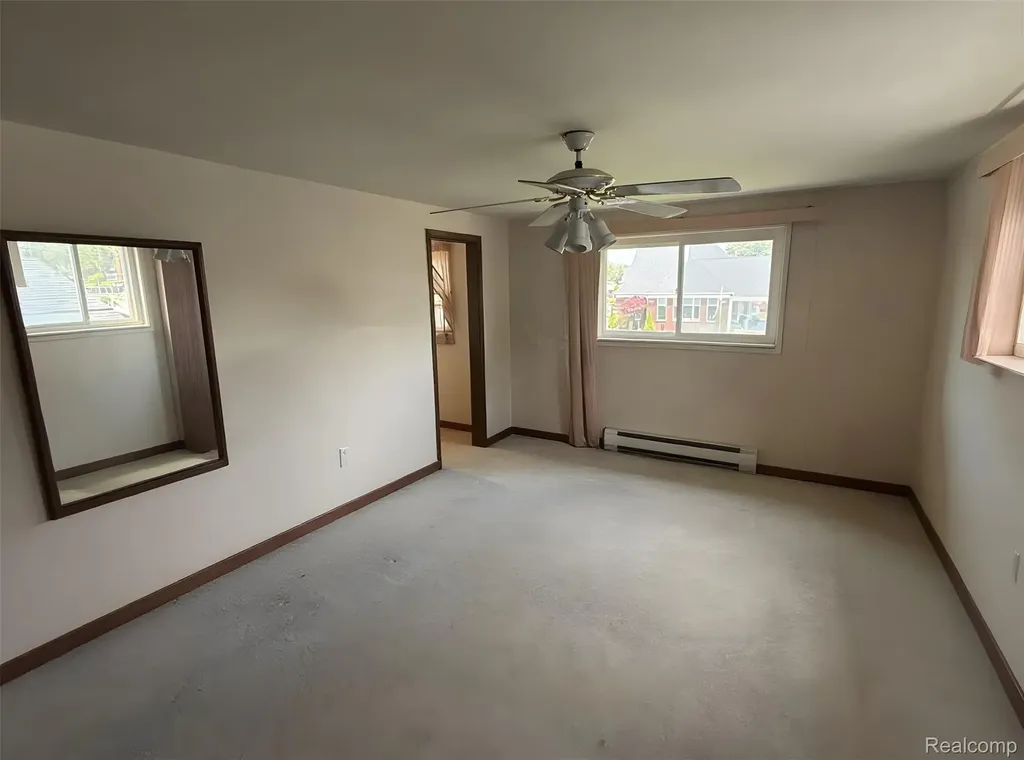29531 N Seaway Court Harrison Charter Township MI 48045
