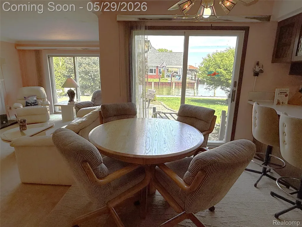 29531 N Seaway Court Harrison Charter Township MI 48045