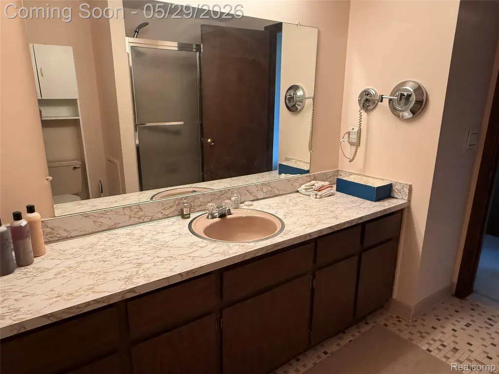 29531 N Seaway Court Harrison Charter Township MI 48045