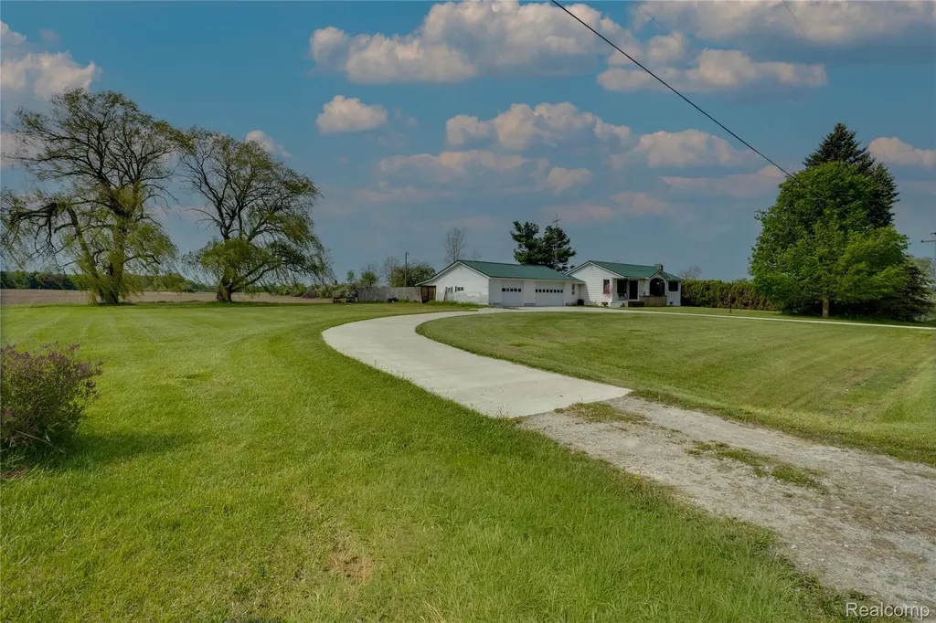 6373 Norman Road Grant Township MI 48032
